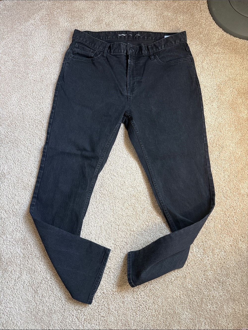 Old Navy Men's Black Wash Slim Classic Straight Leg Jeans. Size 34x30